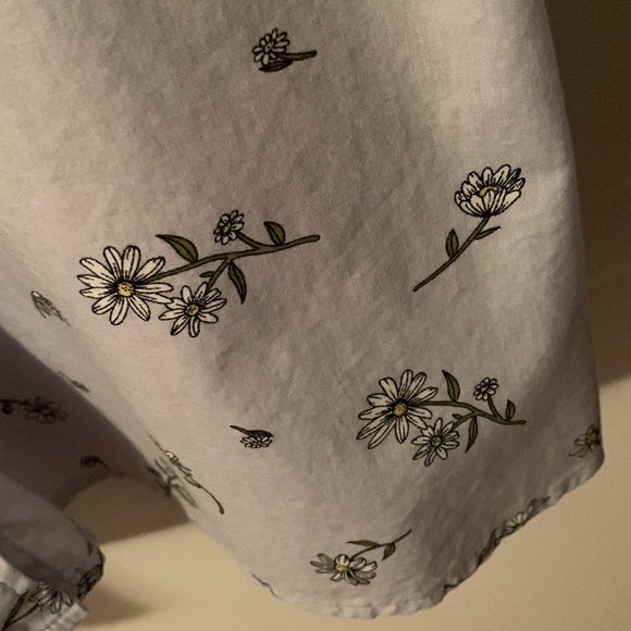 EUC Woman Within blue w/white daisies button down cotton blouse size 3x(30/32) - Picture 7 of 11